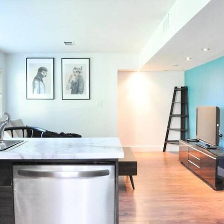 Cozy 1 Bd Suite Centrally Located North Vancouver Eksteriør bilde